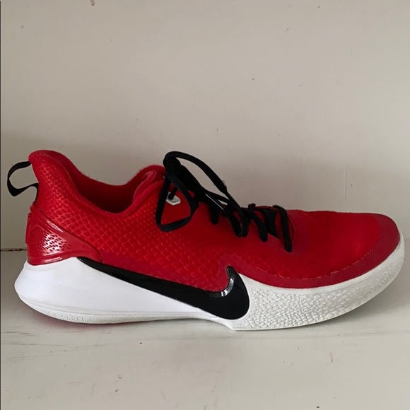 Nike Kobe Mamba Focus Basketball Shoes - Picture 2 of 6